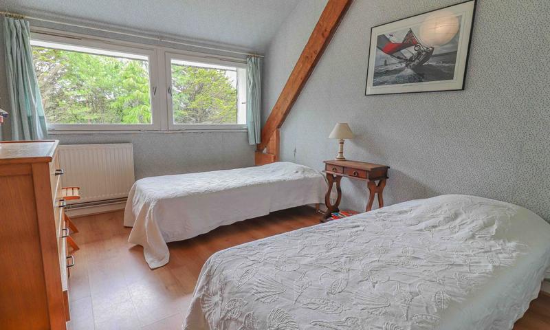 Maison - 250 m² - 10 pièces