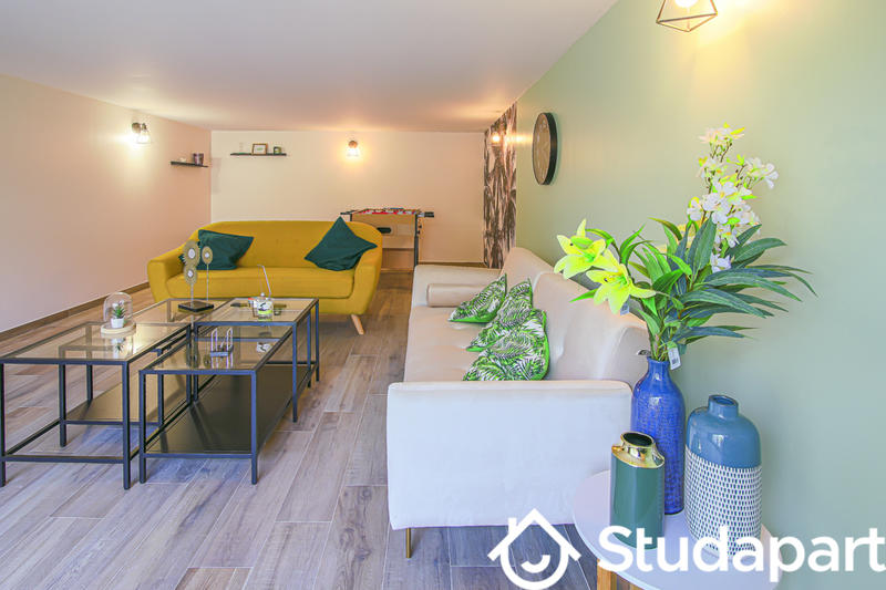 Chambre - 12 m² - 1 pièce