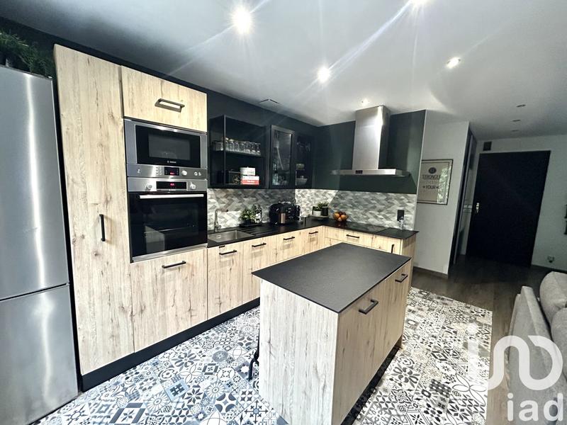 Maison - 95 m² - 6 pièces