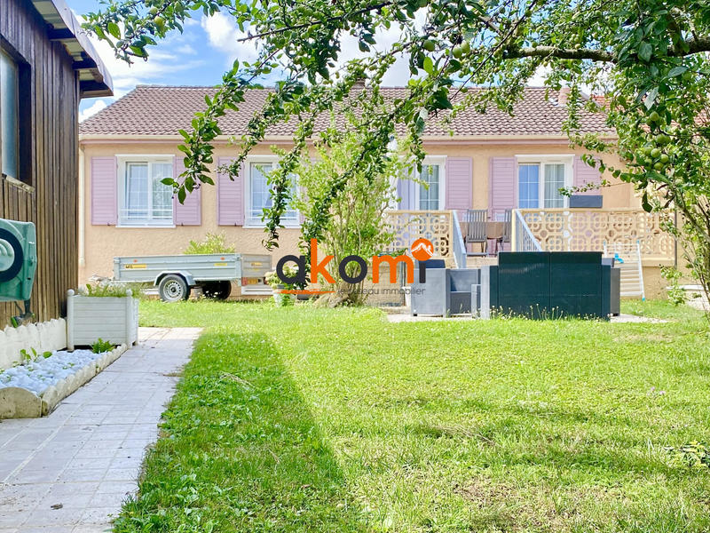 Maison - 95 m² - 5 pièces