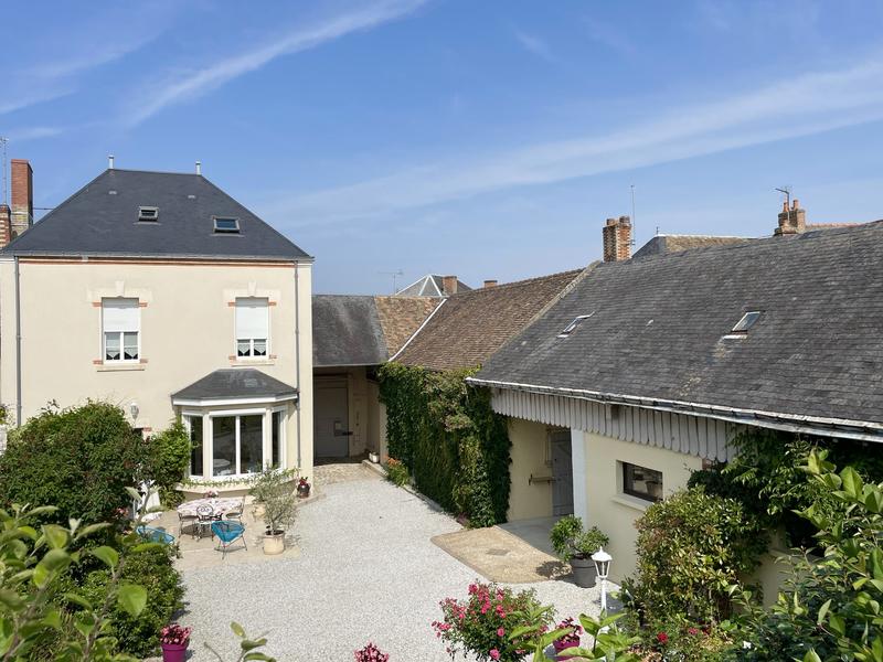 Maison - 157 m² - 8 pièces