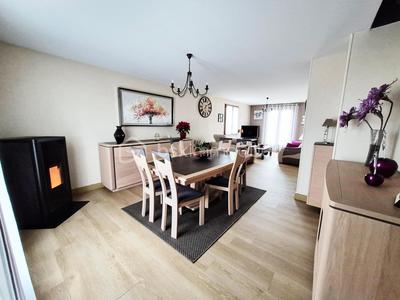 Maison traditionnelle - 130 m² - 6 pièces