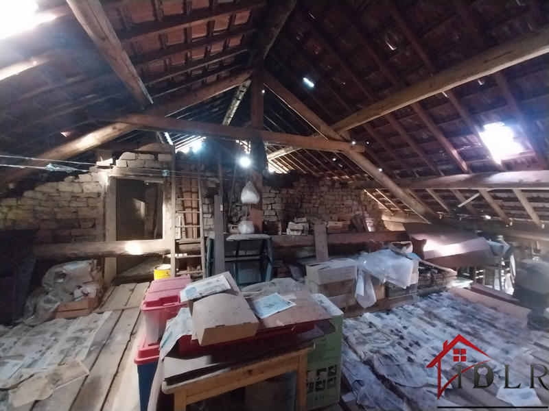 Maison - 97 m² - 6 pièces