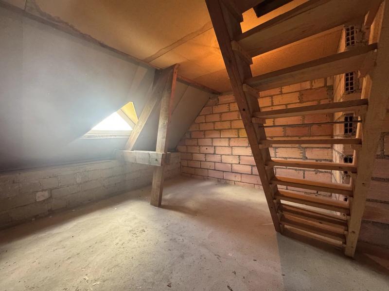 Maison - 198 m² - 7 pièces