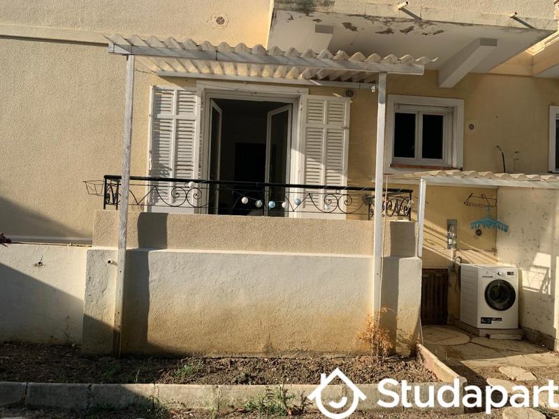 Chambre - 9 m² - 1 pièce