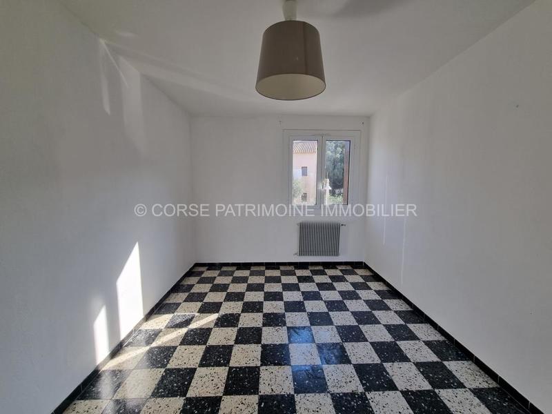 Appartement - 95 m² - 4 pièces