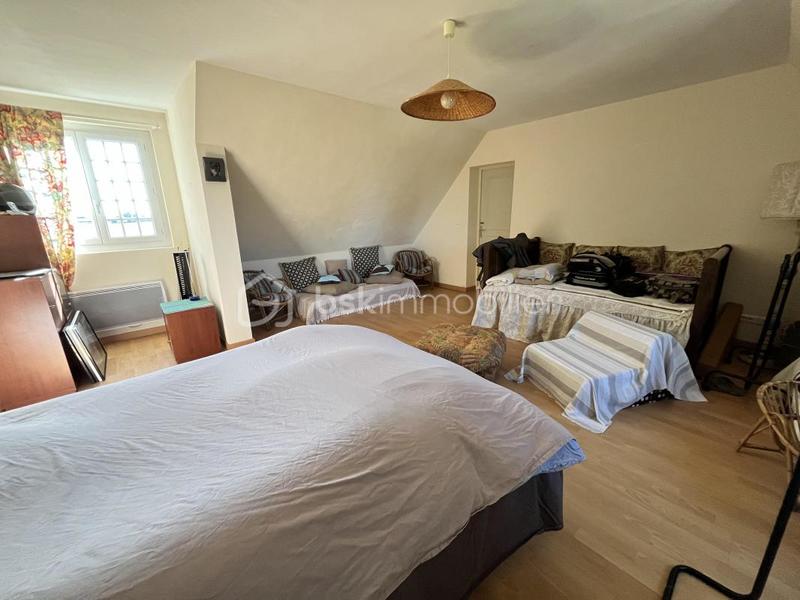 Propriété - 258 m² - 9 pièces