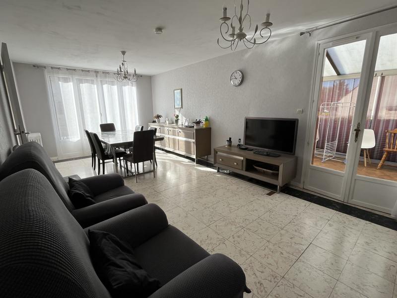 Maison - 140 m² - 5 pièces