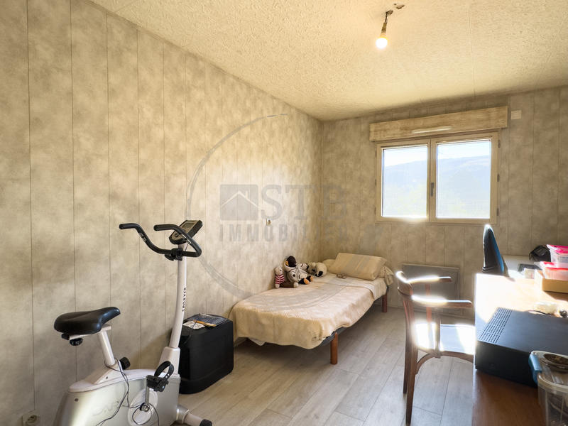 Maison - 110 m² - 6 pièces