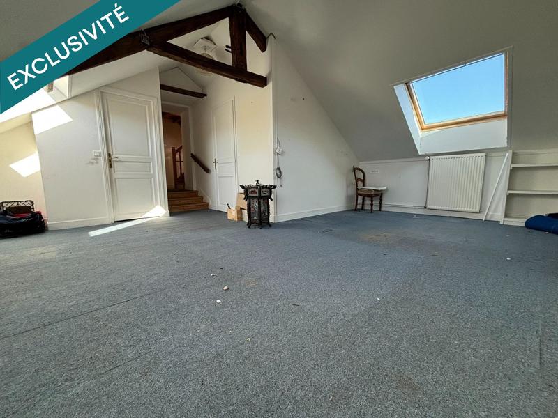 Maison - 242 m² - 8 pièces