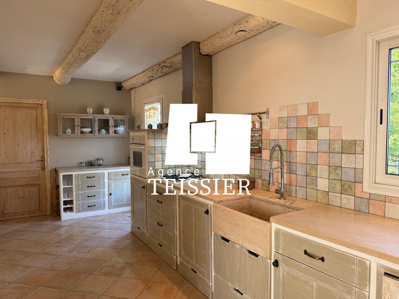 Maison - 146 m² - 7 pièces