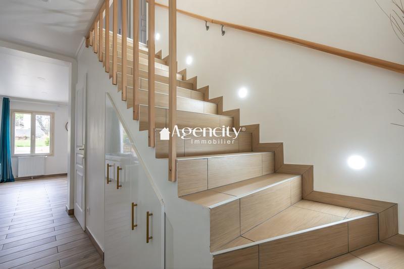 Maison - 125 m² - 6 pièces