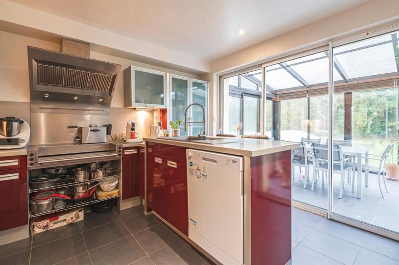 Maison - 260 m² - 8 pièces