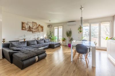 Appartement - 94 m² - 4 pièces