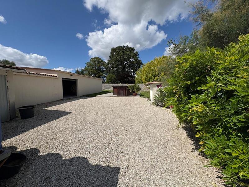 Maison - 98 m² - 5 pièces