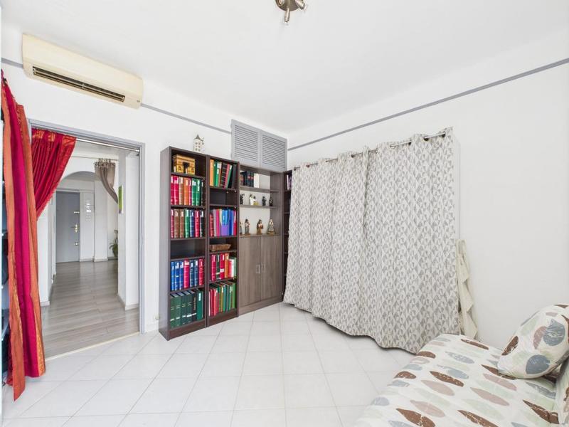 Appartement - 93 m² - 4 pièces