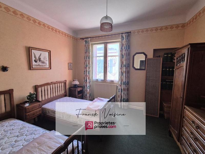 Maison - 321 m² - 8 pièces