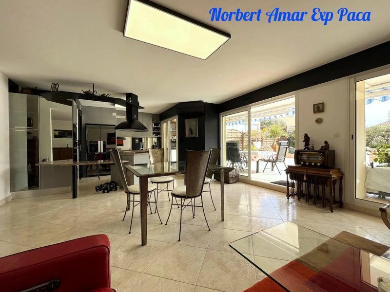 Appartement - 100 m² - 5 pièces