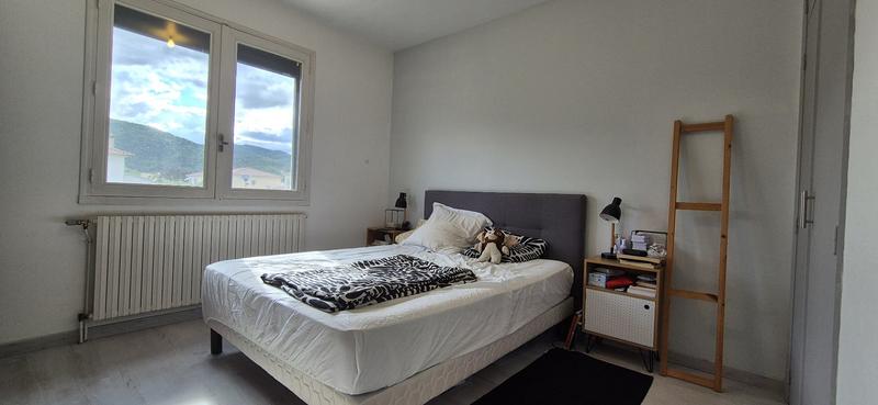 Maison - 200 m² - 8 pièces