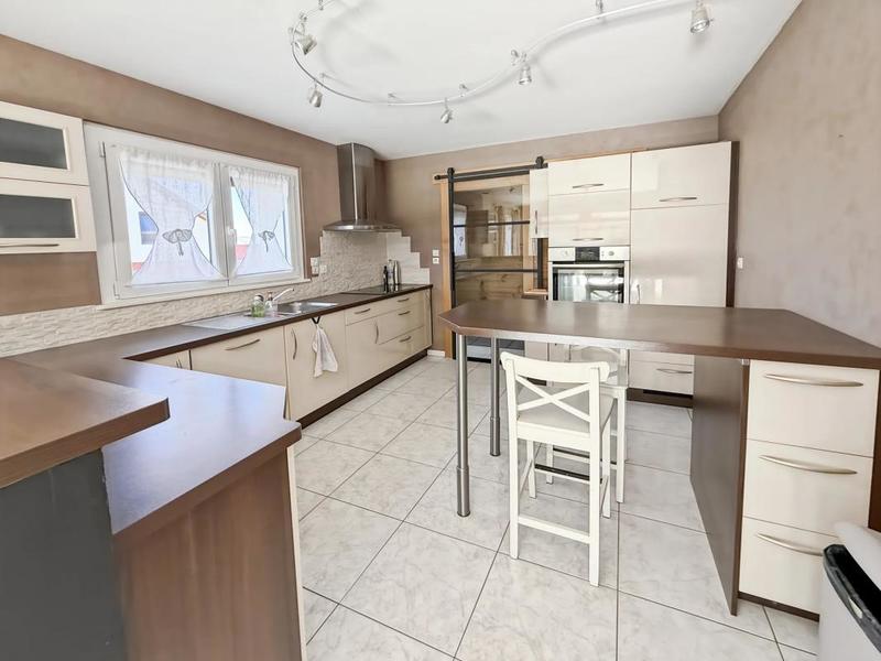 Maison - 130 m² - 6 pièces