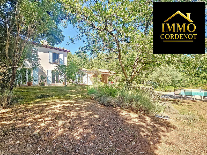 Villa - 140 m² - 5 pièces