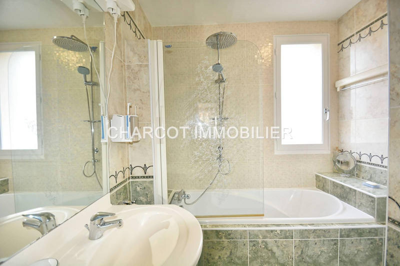 Appartement - 83 m² - 5 pièces