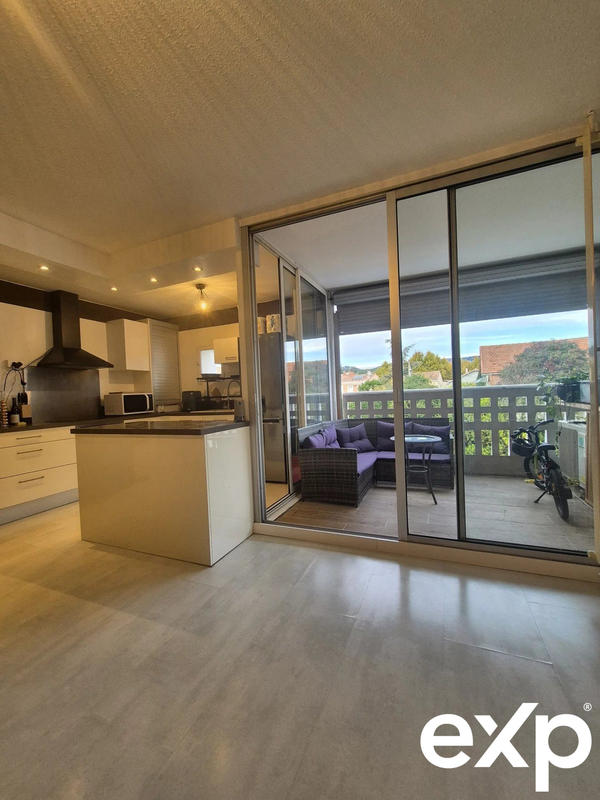 Appartement - 64 m² - 3 pièces