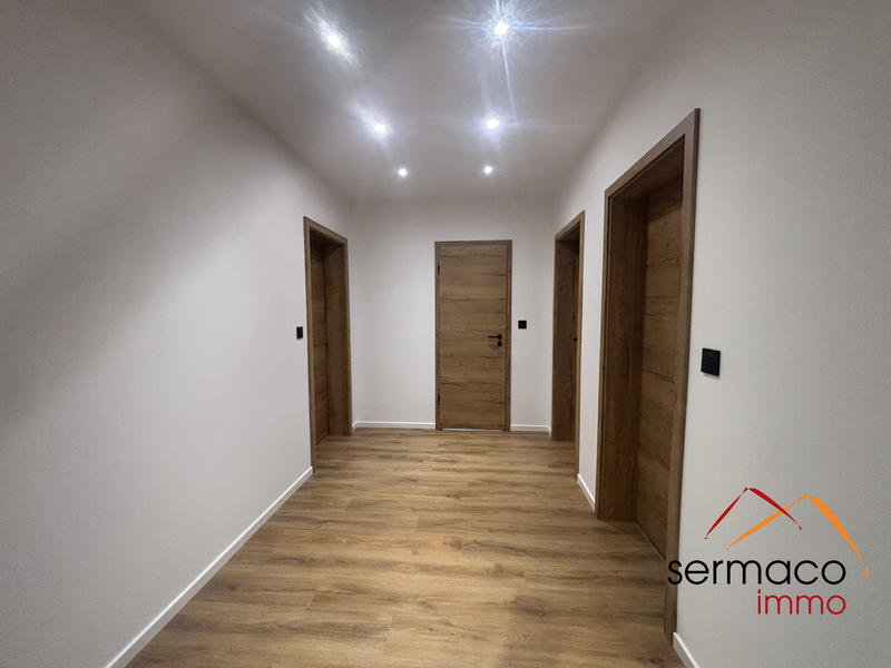 Maison - 200 m² - 6 pièces