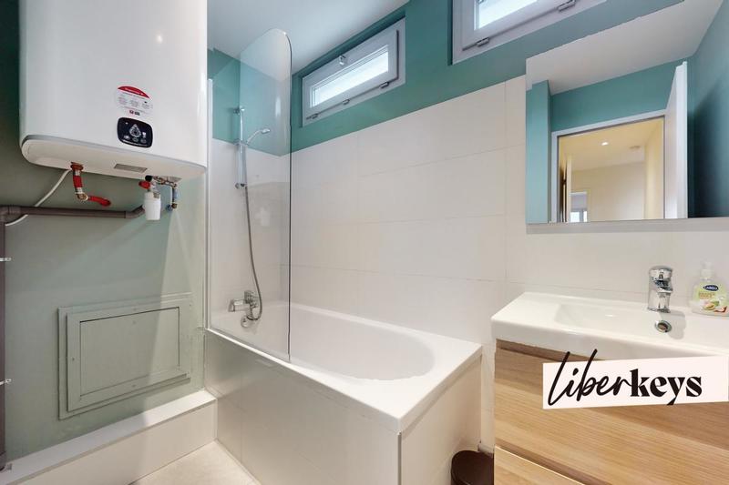 Appartement - 117 m² - 6 pièces