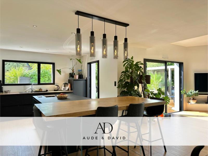 Maison - 137 m² - 7 pièces