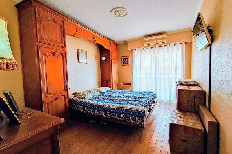 Appartement bourgeois - 74 m² - 3 pièces