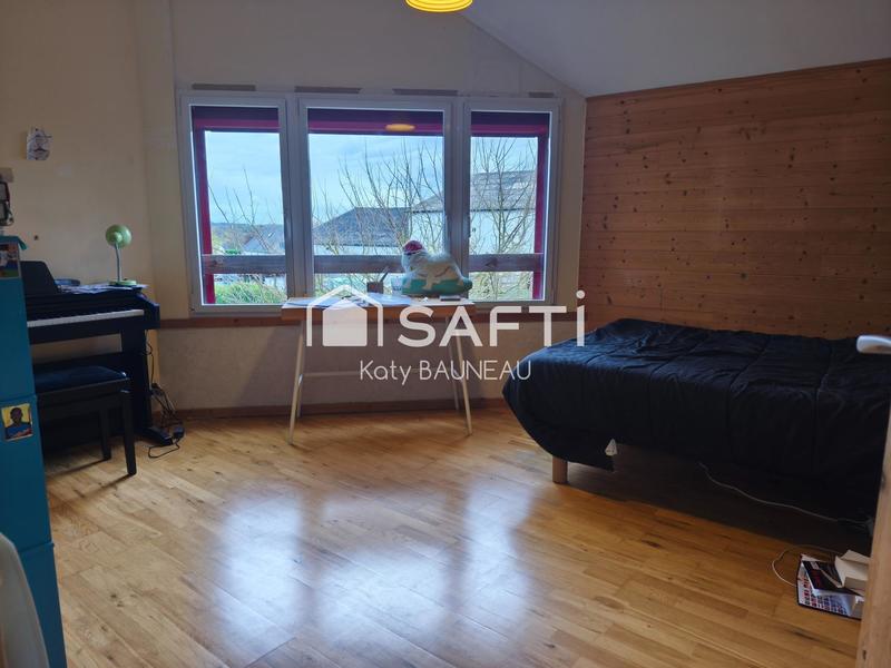 Maison - 104 m² - 5 pièces