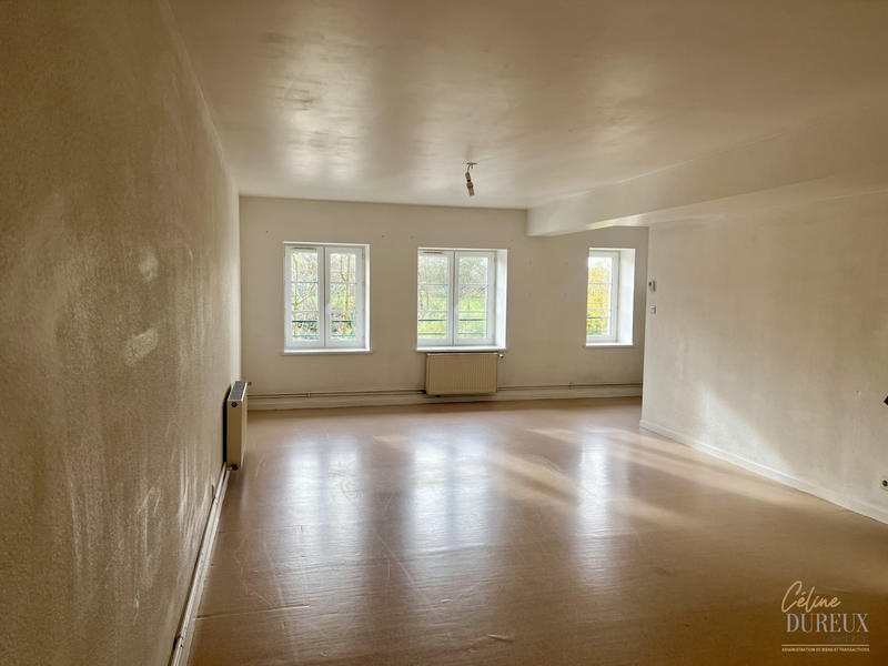 Appartement - 85 m² - 3 pièces