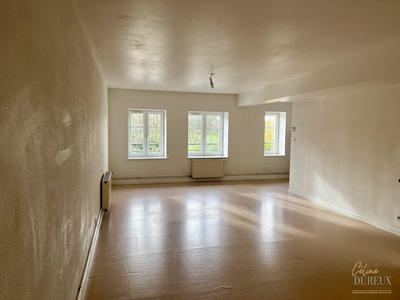 Appartement - 85 m² - 3 pièces