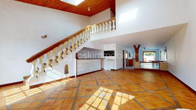 Maison - 142 m² - 7 pièces