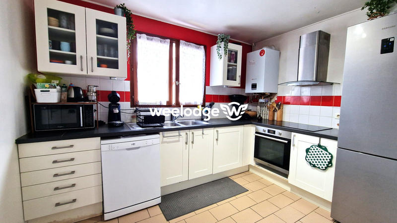 Maison - 93 m² - 5 pièces