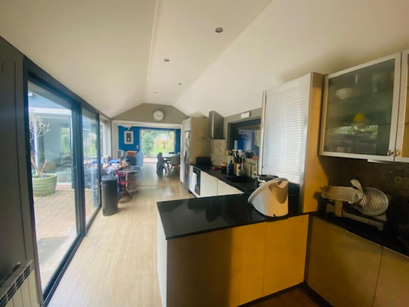 Maison - 181 m² - 7 pièces