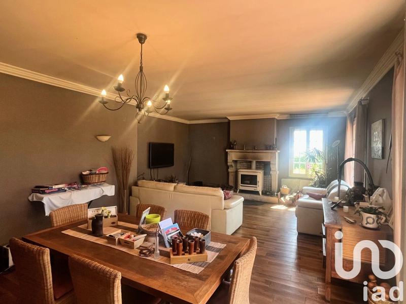 Maison - 239 m² - 6 pièces