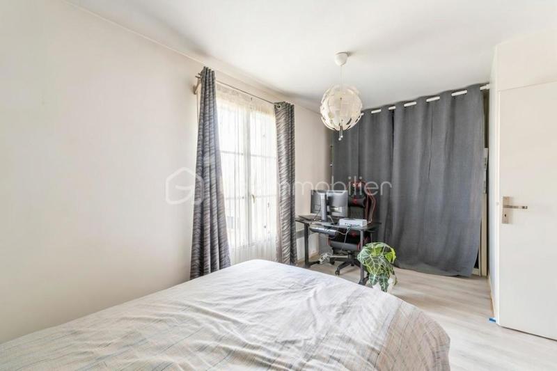 Maison - 97 m² - 6 pièces