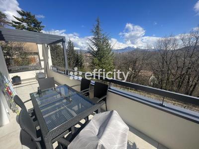 Appartement - 91 m² - 4 pièces