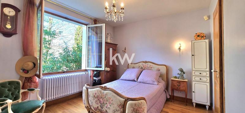 Maison de maîtres - 355 m² - 9 pièces