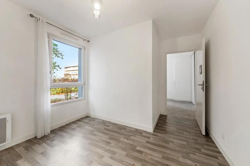 Appartement - 102 m² - 5 pièces