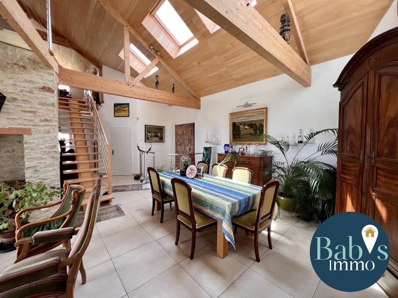 Maison contemporaine - 225 m² - 7 pièces