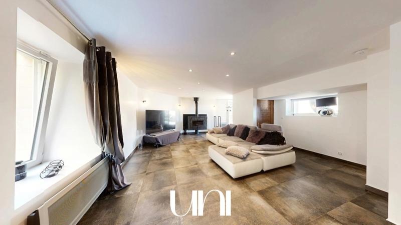 Maison - 500 m² - 13 pièces