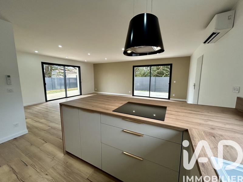 Maison - 110 m² - 4 pièces