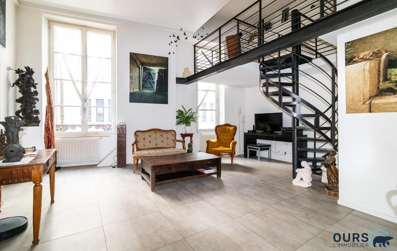 Appartement - 112 m² - 5 pièces