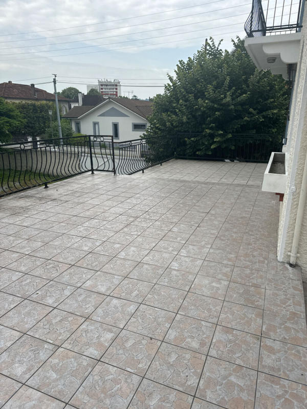 Maison - 200 m² - 7 pièces