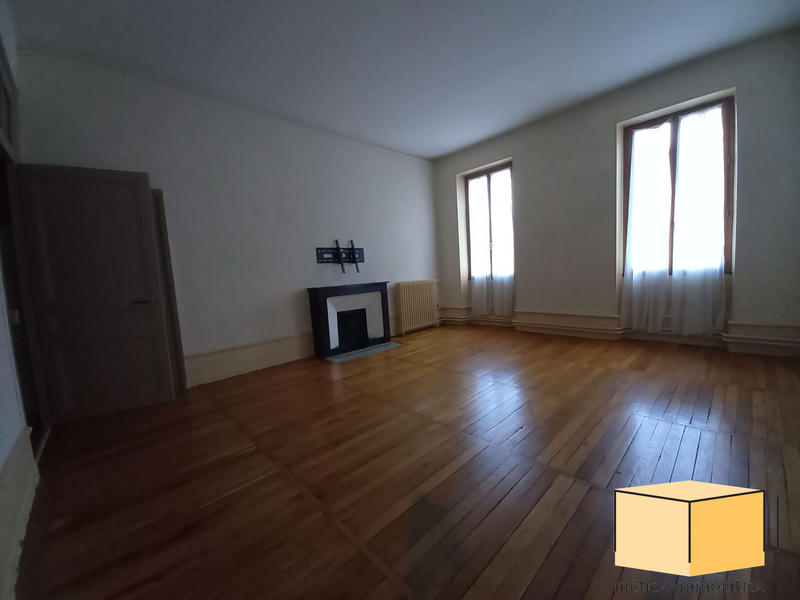 Appartement - 124 m² - 3 pièces