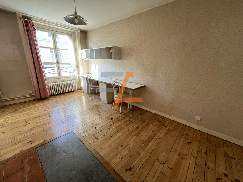 Appartement - 193 m² - 8 pièces