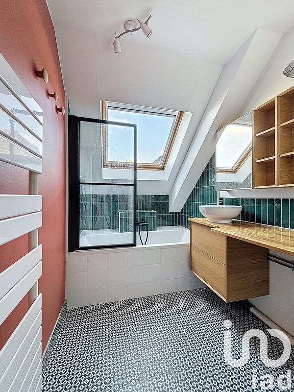 Appartement - 96 m² - 3 pièces